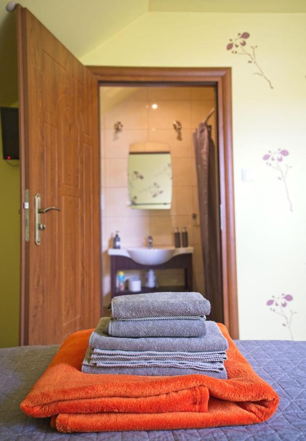 Medison Family Boutique B&B เคียลเซ ภายนอก รูปภาพ