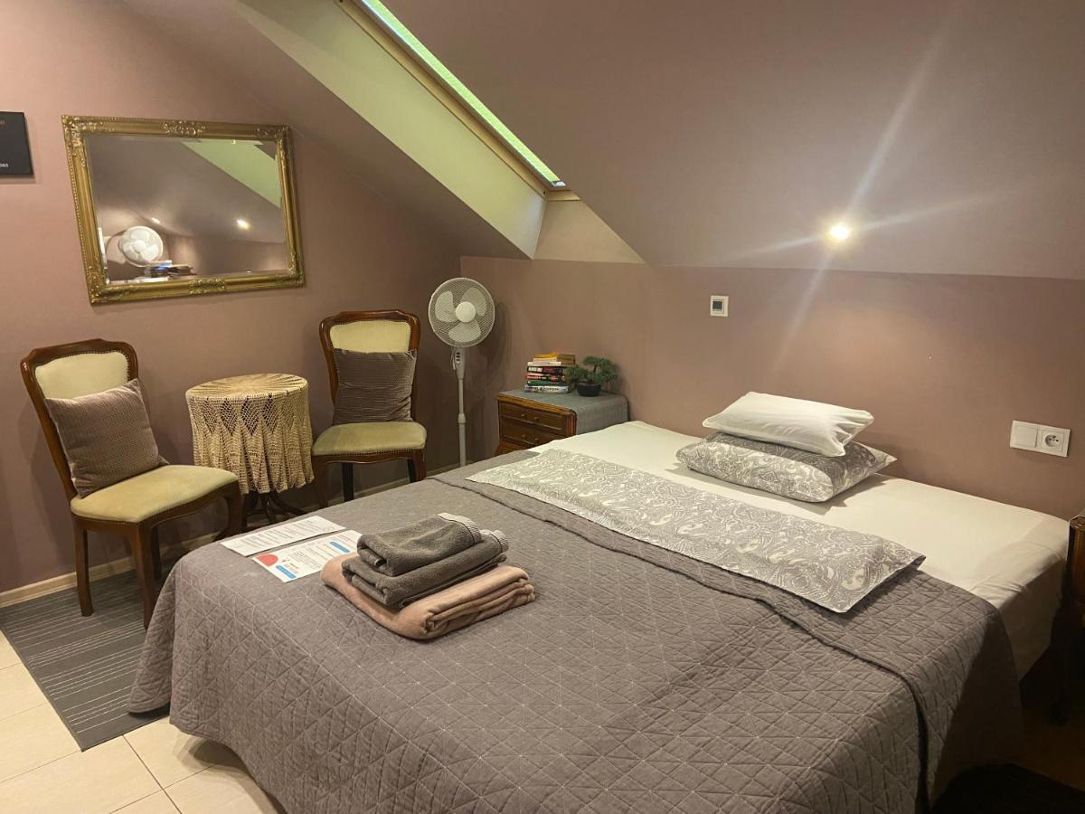 Medison Family Boutique B&B เคียลเซ ภายนอก รูปภาพ