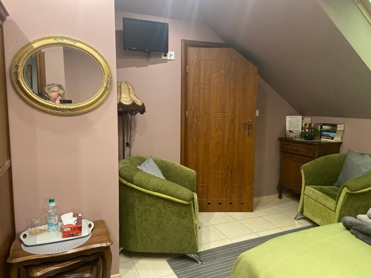 Medison Family Boutique B&B เคียลเซ ภายนอก รูปภาพ