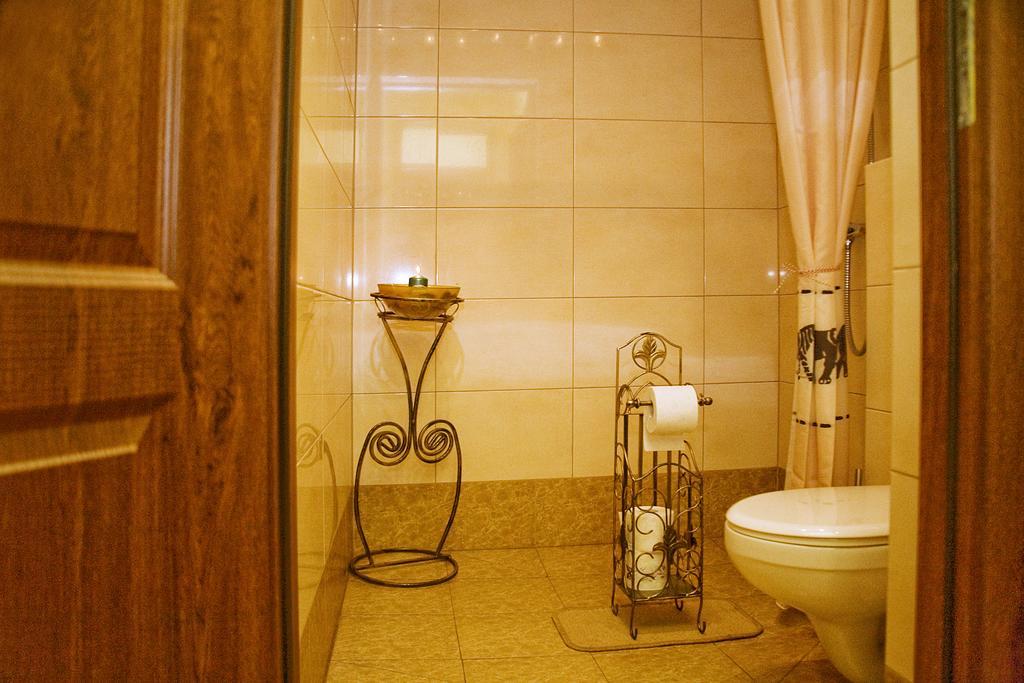 Medison Family Boutique B&B เคียลเซ ภายนอก รูปภาพ