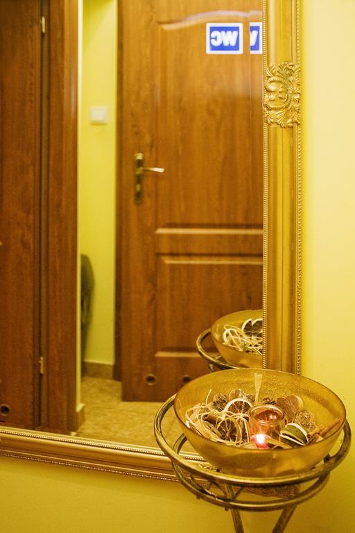 Medison Family Boutique B&B เคียลเซ ภายนอก รูปภาพ